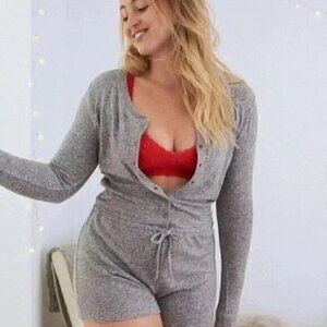 Aerie Romper Playsuit Long Sleeve Snap Front Gray Loungewear Size Medium